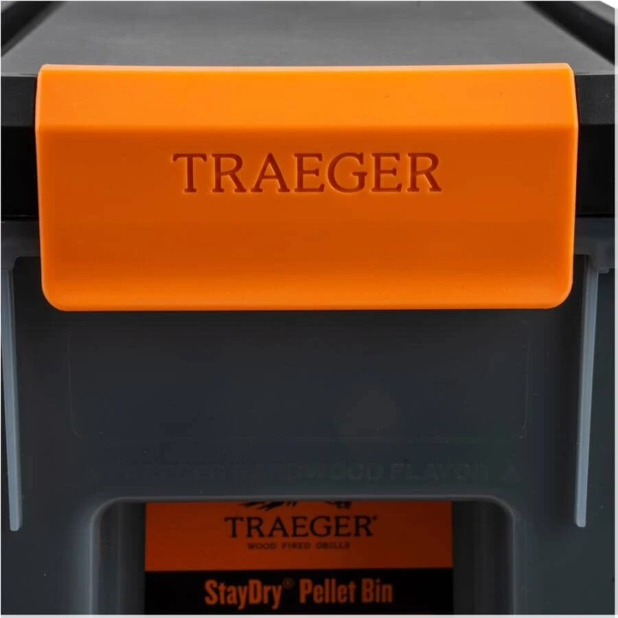 Traeger Canada Traeger Staydry Pellet Bin & Lid - BAC615 4 Traeger Canada Traeger Staydry Pellet Bin & Lid - BAC615