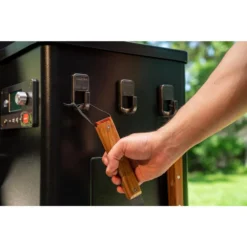 Traeger Canada Traeger BAC536 Magnetic Plastic Hooks - 3 Pieces BBQ Accessories